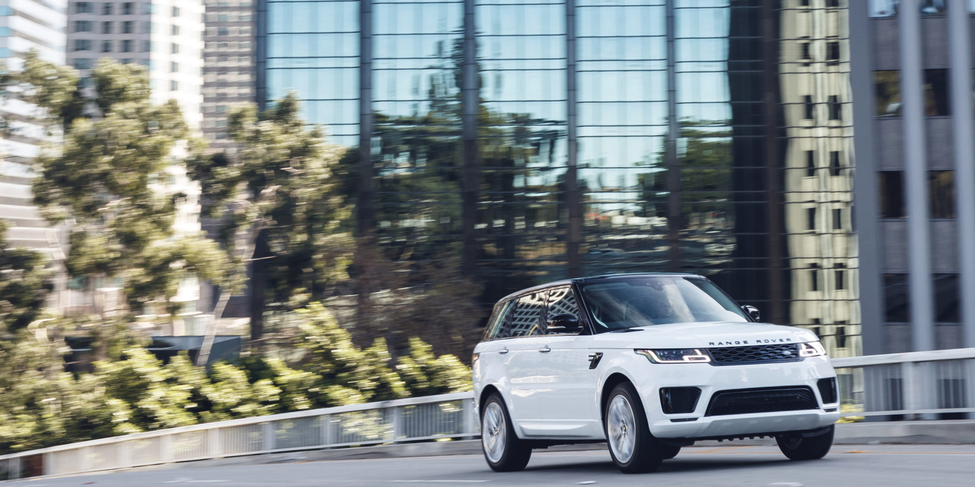 Range Rover Sport P400e